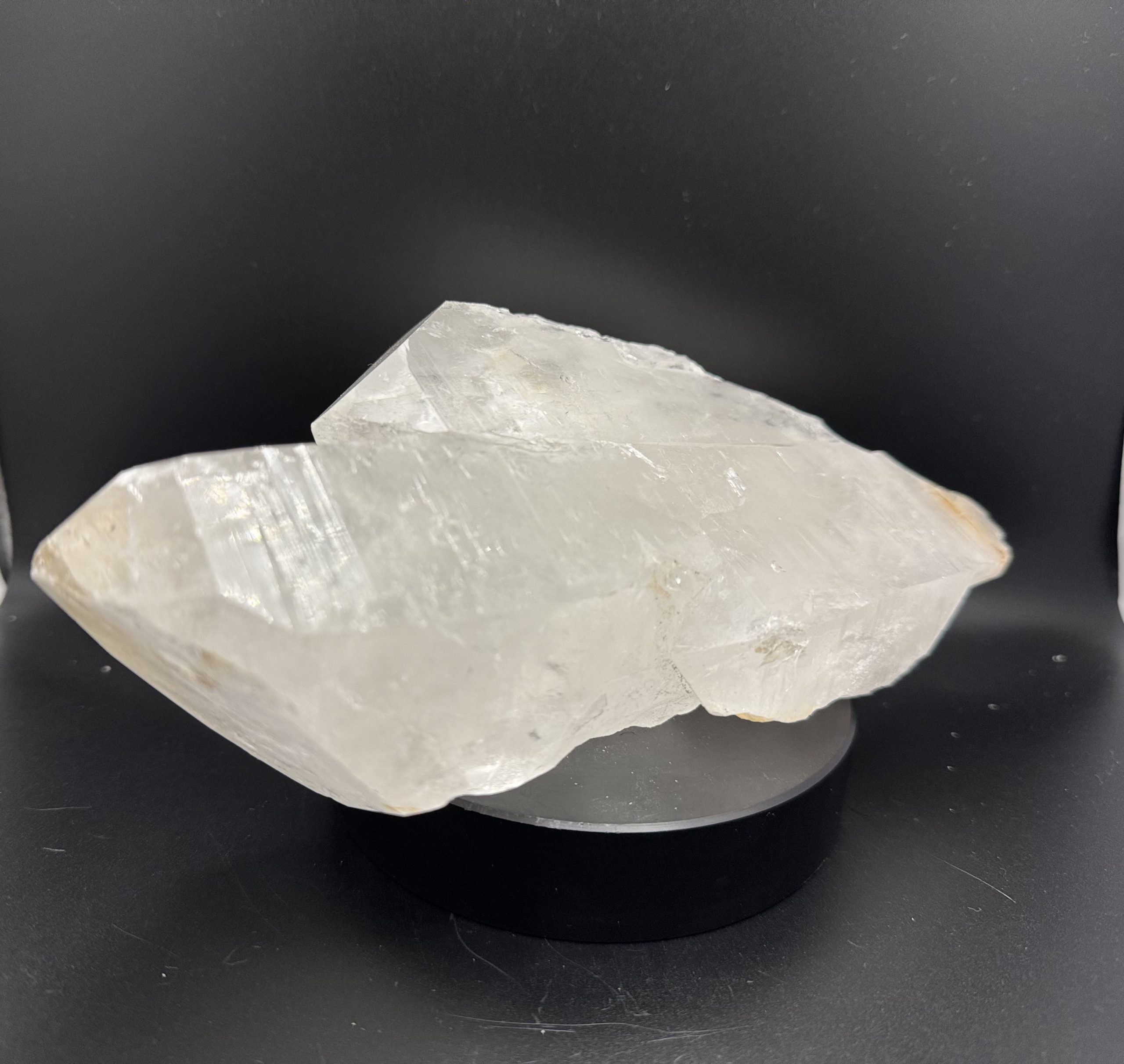 Triple terminated clear quartz points specimen - Image 2