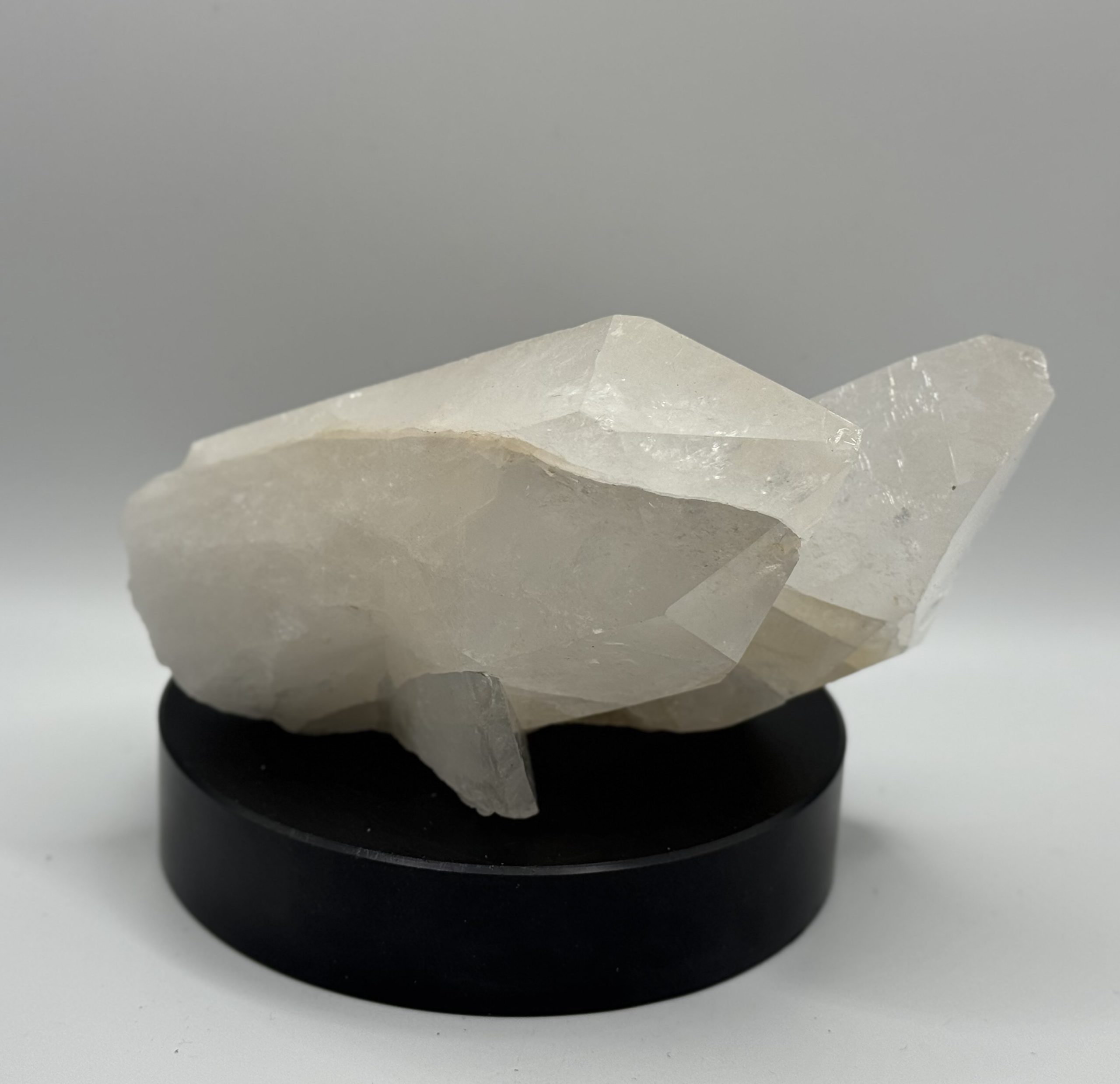 Brazilian clear Quartz double point - Image 3