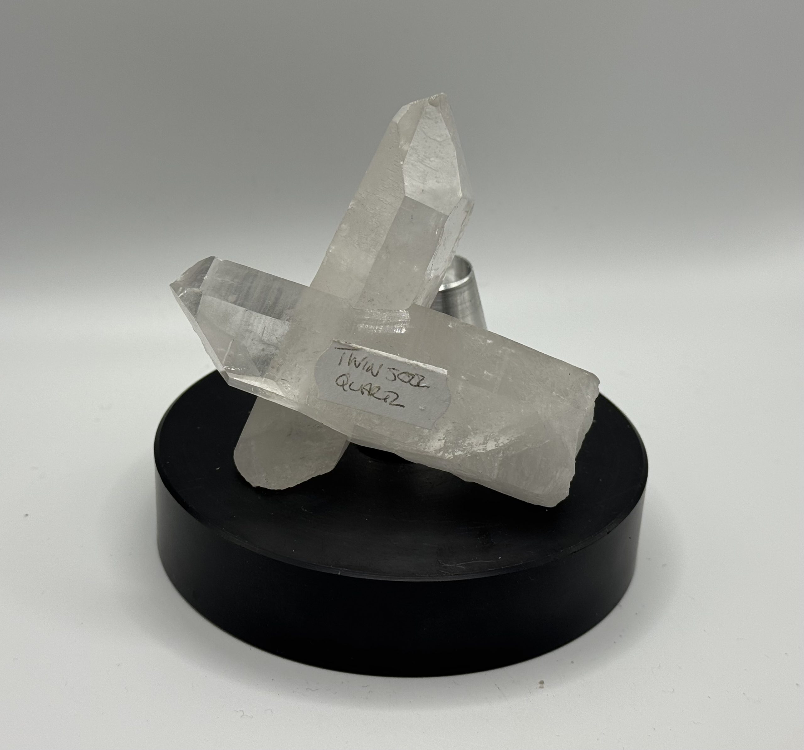 Brazilian Twin formed jazz quartz points - Image 2