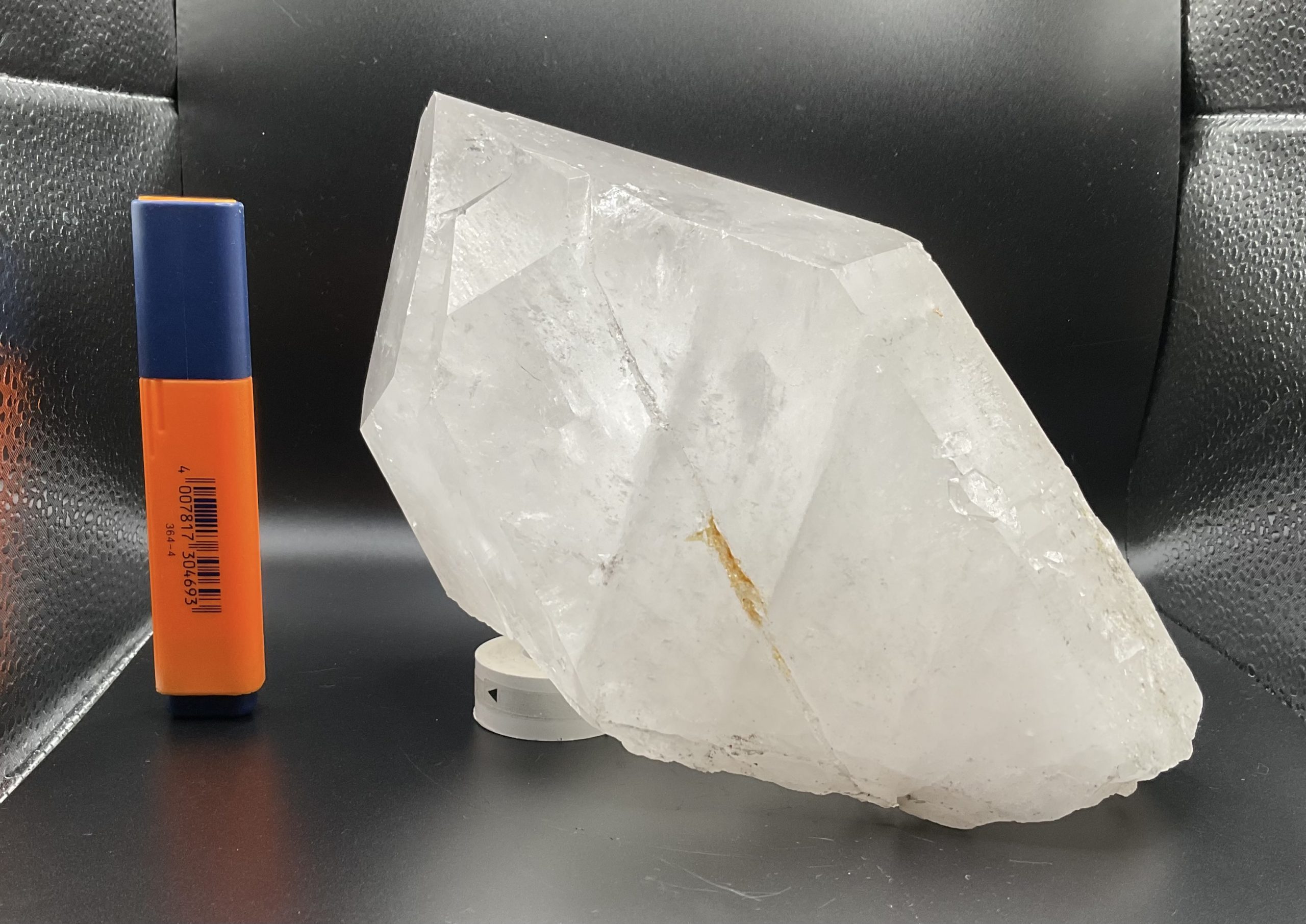 Brazilian large clear quartz point - Image 7